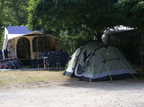 emplacement-camping-le-ventadour-ardeche-meyras-007